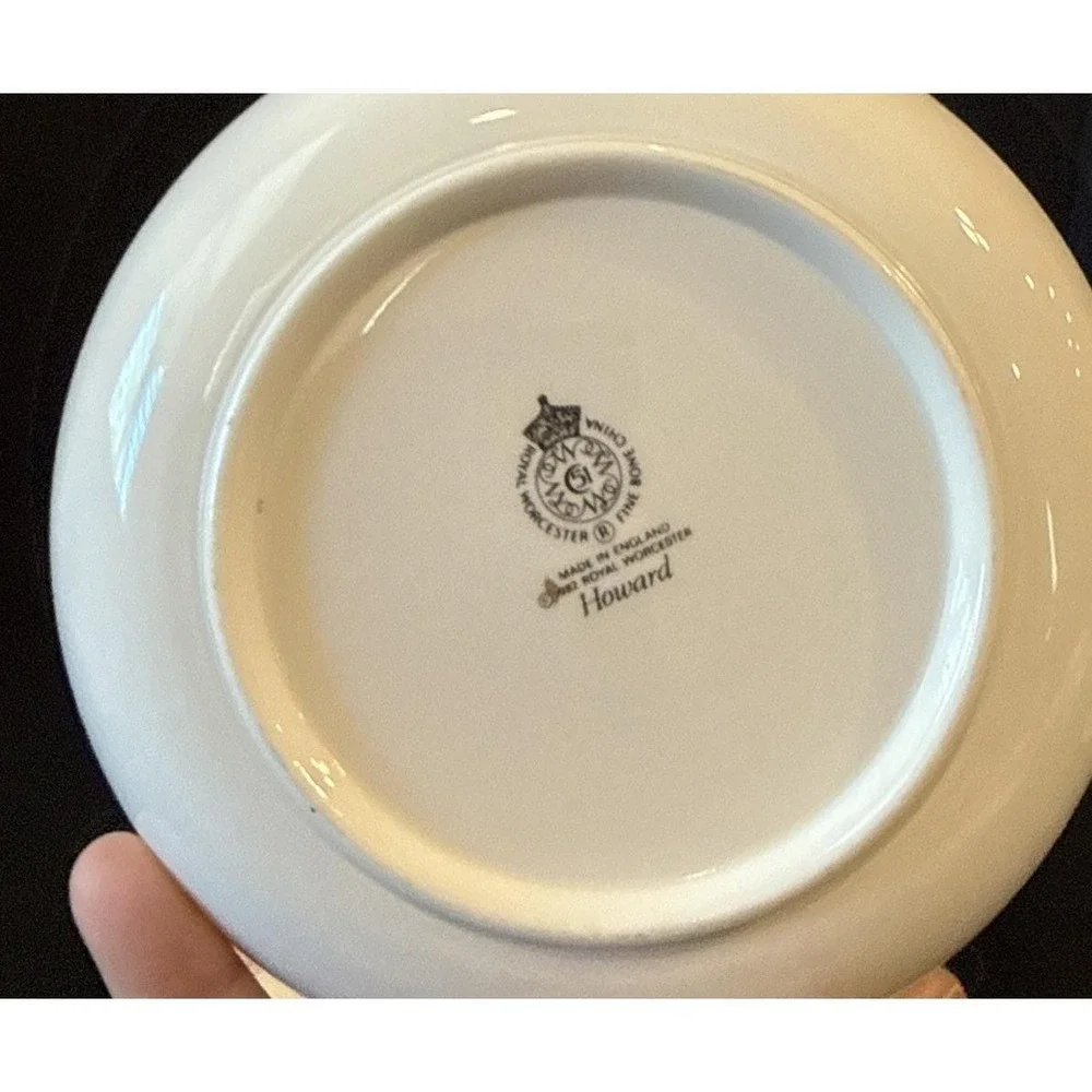 Royal Worcester Howard Pink Gold Trim Cereal Fruit Bowls 5.5